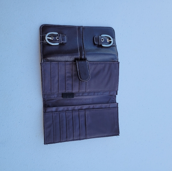 Wallet - Picture 2 of 4